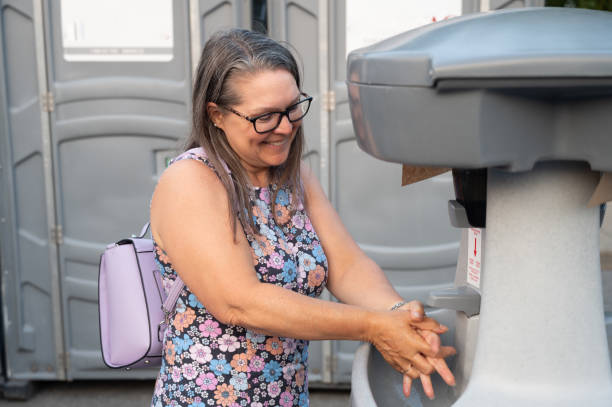 Portable Toilet Options We Offer in Highland Park, IL